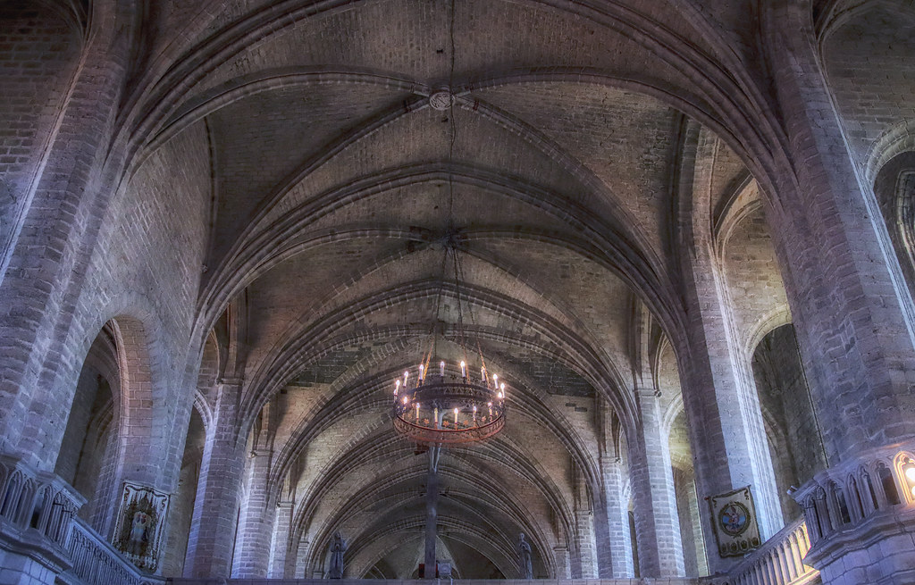 Les 5 lieux insolites à visiter en Auvergne - La Chaise Dieu