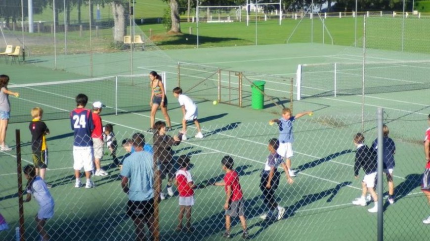 Mauriac : stage de tennis Mauriac : stage de tennis