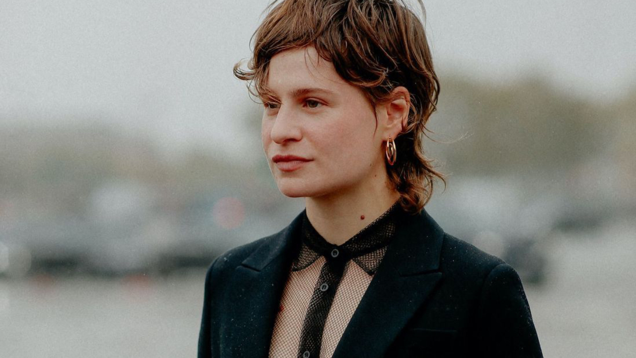 redcar christine and the queens dévoile le clip de son nouveau single