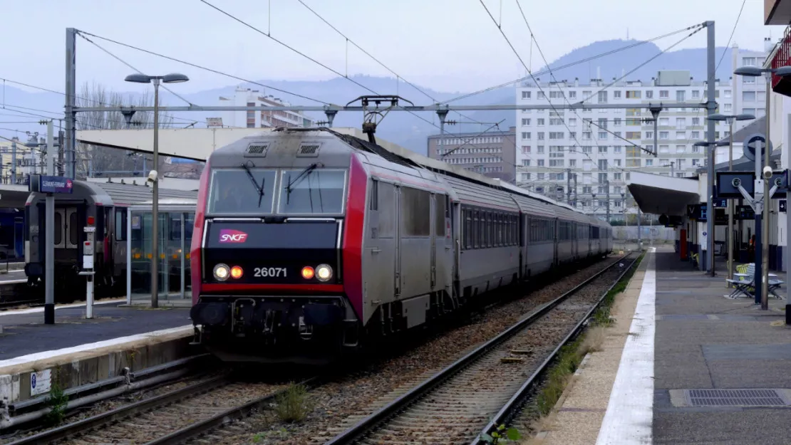 700 passagers d'un train Paris / Clermont-Ferrand bloqués dans une nuit glaciale