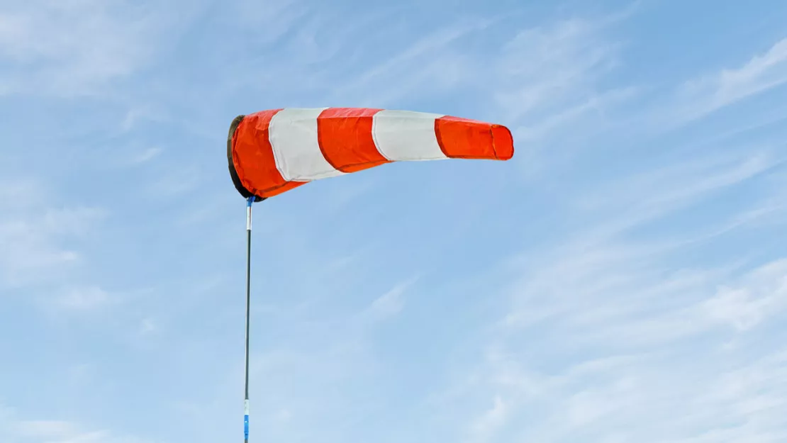 Auvergne-Rhône-Alpes : 11 départements placés en vigilance jaune à cause du vent