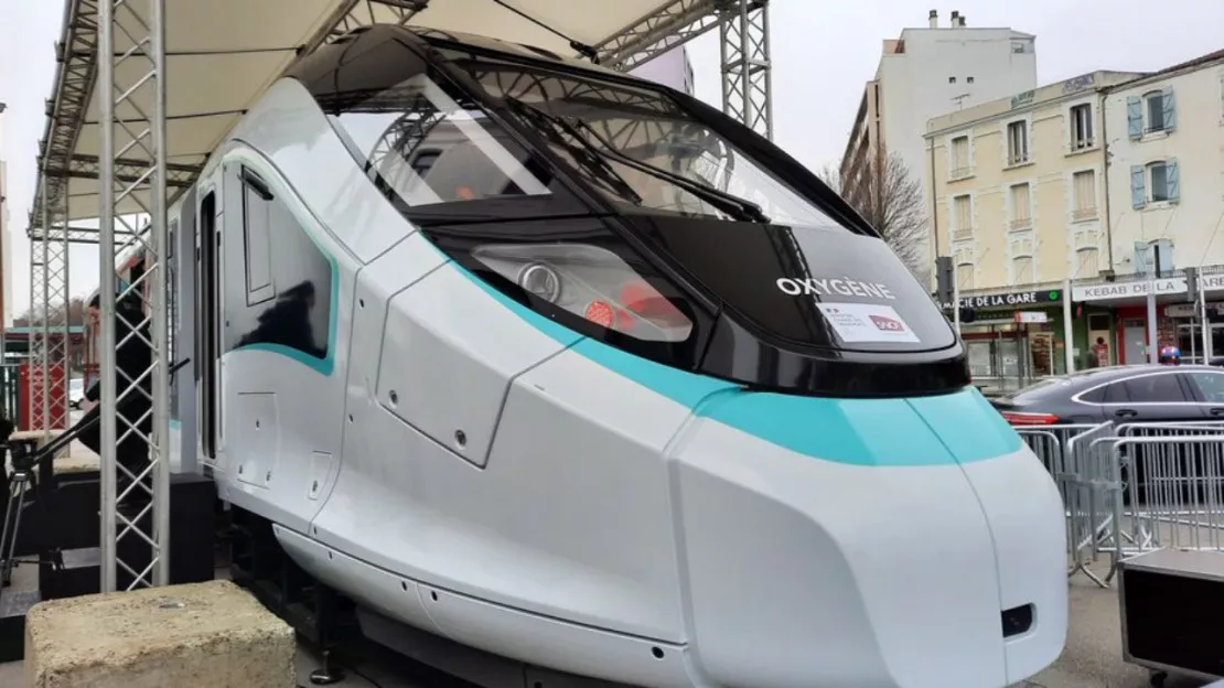 Clermont-Ferrand : La maquette du nouvel Intercités « Oxygène » enfin dévoilée par la SNCF