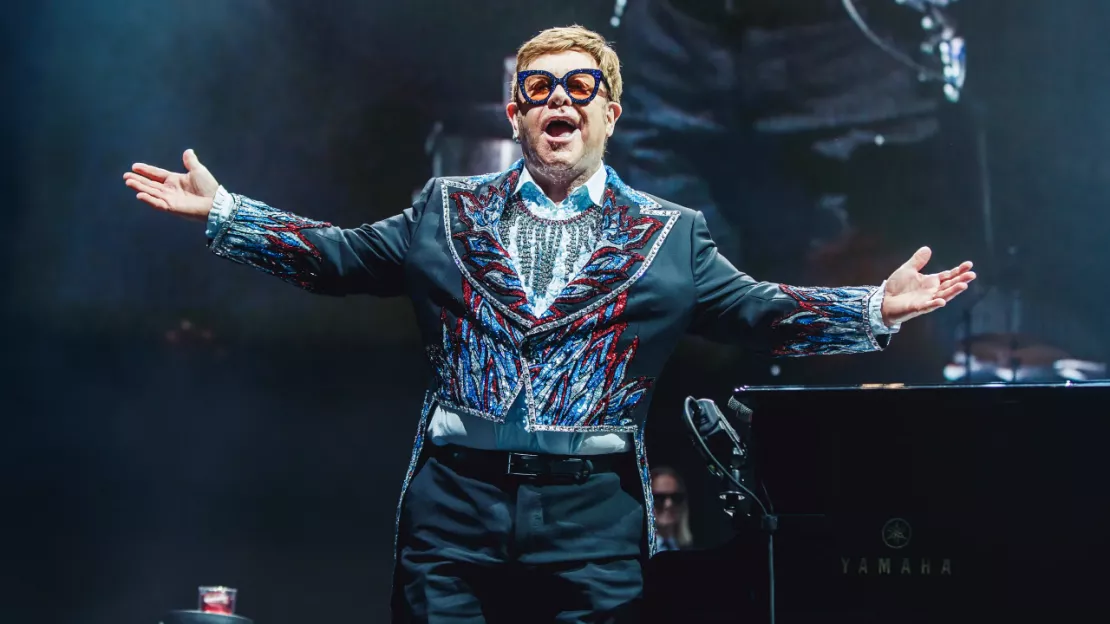 Elton John très ému pour son ultime concert à Stockholm !