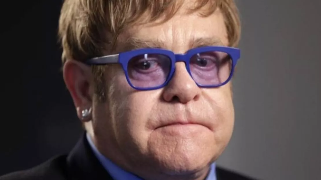 Elton John triste depuis la fin de sa tournée d'adieux :  "J'essaie de digérer..."