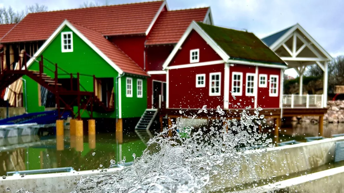 [PHOTOS] Au parc Le PAL, le nouveau Fjord Explorer dévoile son village scandinave et se met à l'eau