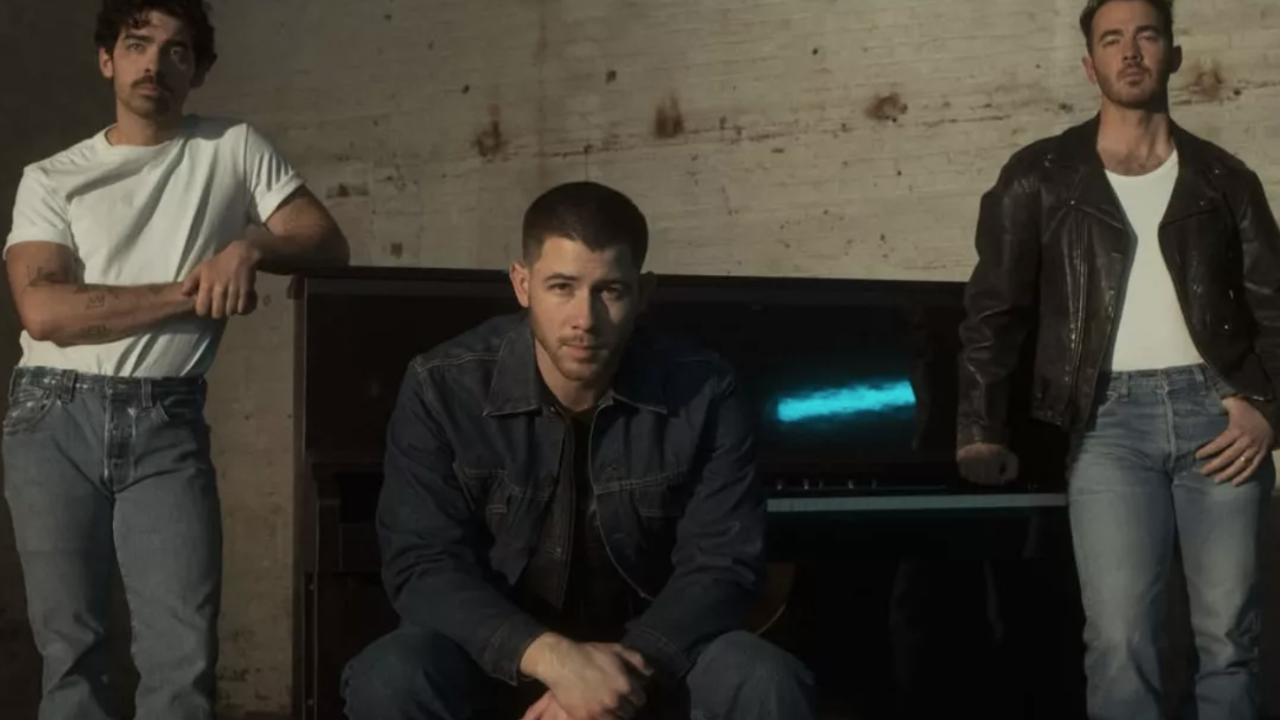 20 ans de musique : les Jonas Brothers marquent le coup avec un nouveau single ! 20 ans de musique : les Jonas Brothers marquent le coup avec un nouveau single !