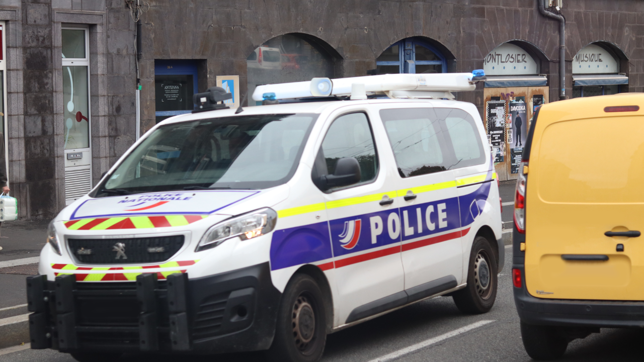 A Clermont-Ferrand, la mystérieuse mort par balle d'un homme dans son appartement A Clermont-Ferrand, la mystérieuse mort par balle d'un homme dans son appartement