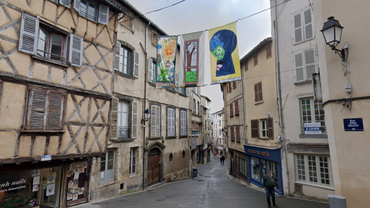 A Thiers (63), une pétition contre les crottes de chiens veut faire bouger les choses A Thiers (63), une pétition contre les crottes de chiens veut faire bouger les choses