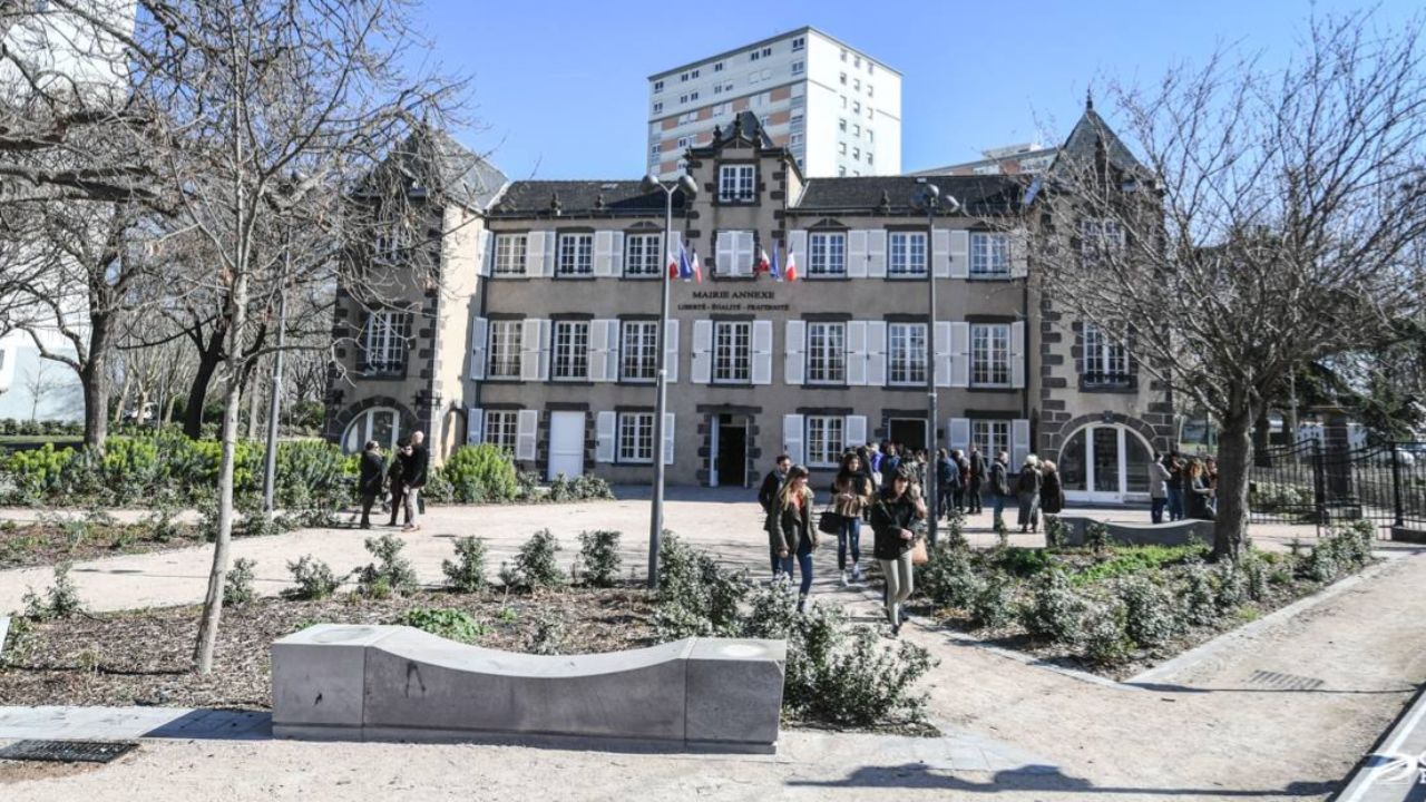 Agression homophobe à Clermont-Ferrand : un jeune couple porte plainte Agression homophobe à Clermont-Ferrand : un jeune couple porte plainte