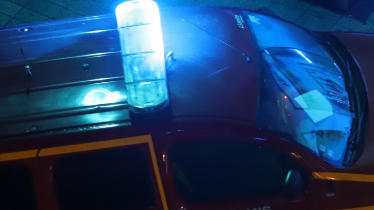 Appartement touché par un feu nocturne à Clermont-Ferrand : une famille mise à l’abri Appartement touché par un feu nocturne à Clermont-Ferrand : une famille mise à l’abri