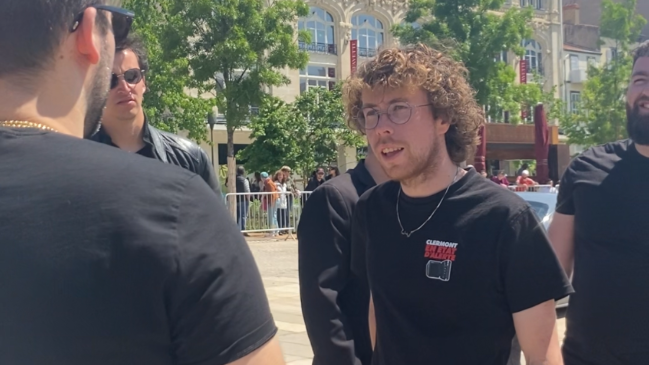 Voitures, figurants et cheval: le tournage d'un court métrage à Clermont Ferrand fait les choses en grand ! Voitures, figurants et cheval: le tournage d'un court métrage à Clermont Ferrand fait les choses en grand !