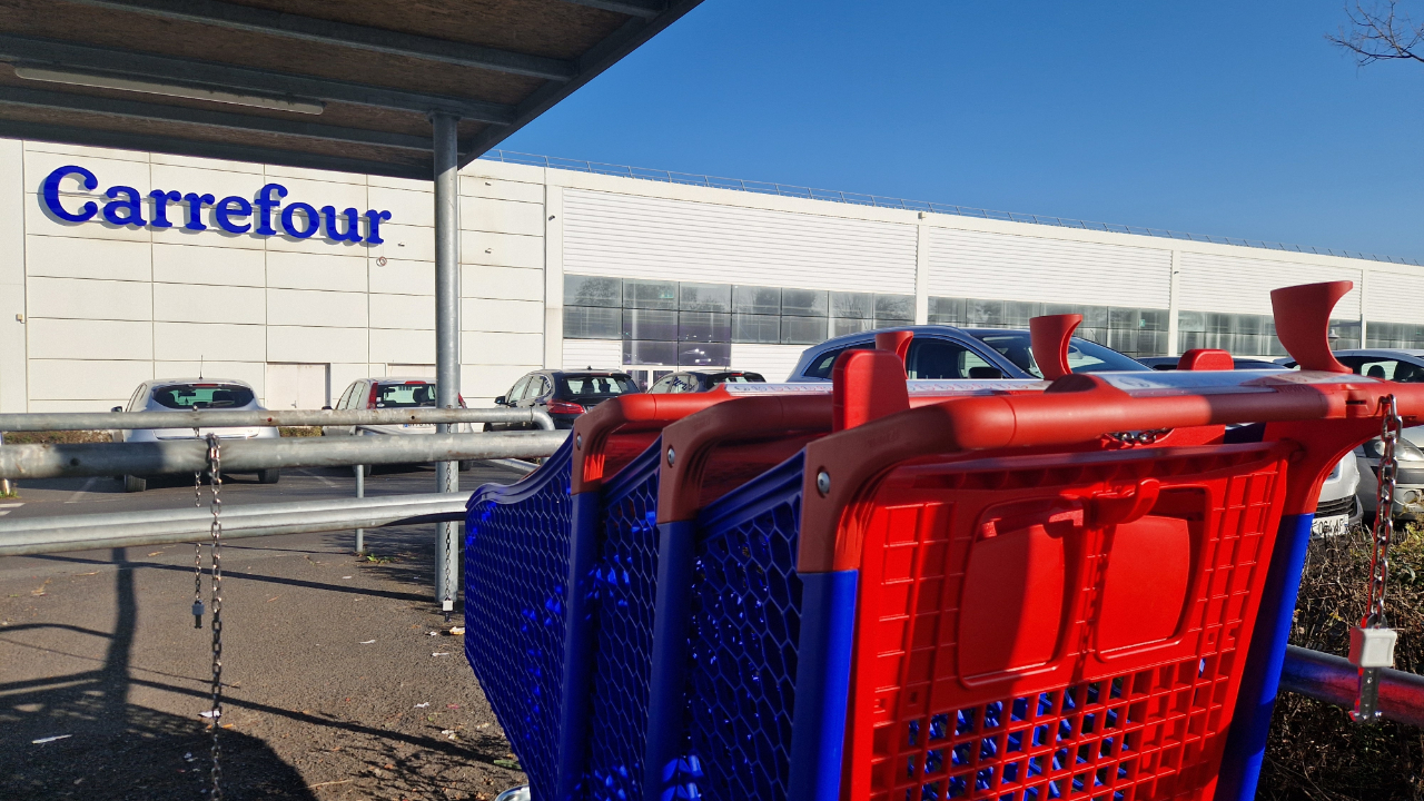 Au Carrefour de Riom (63), un salarié surpris en train de voler dans l'hypermarché Au Carrefour de Riom (63), un salarié surpris en train de voler dans l'hypermarché