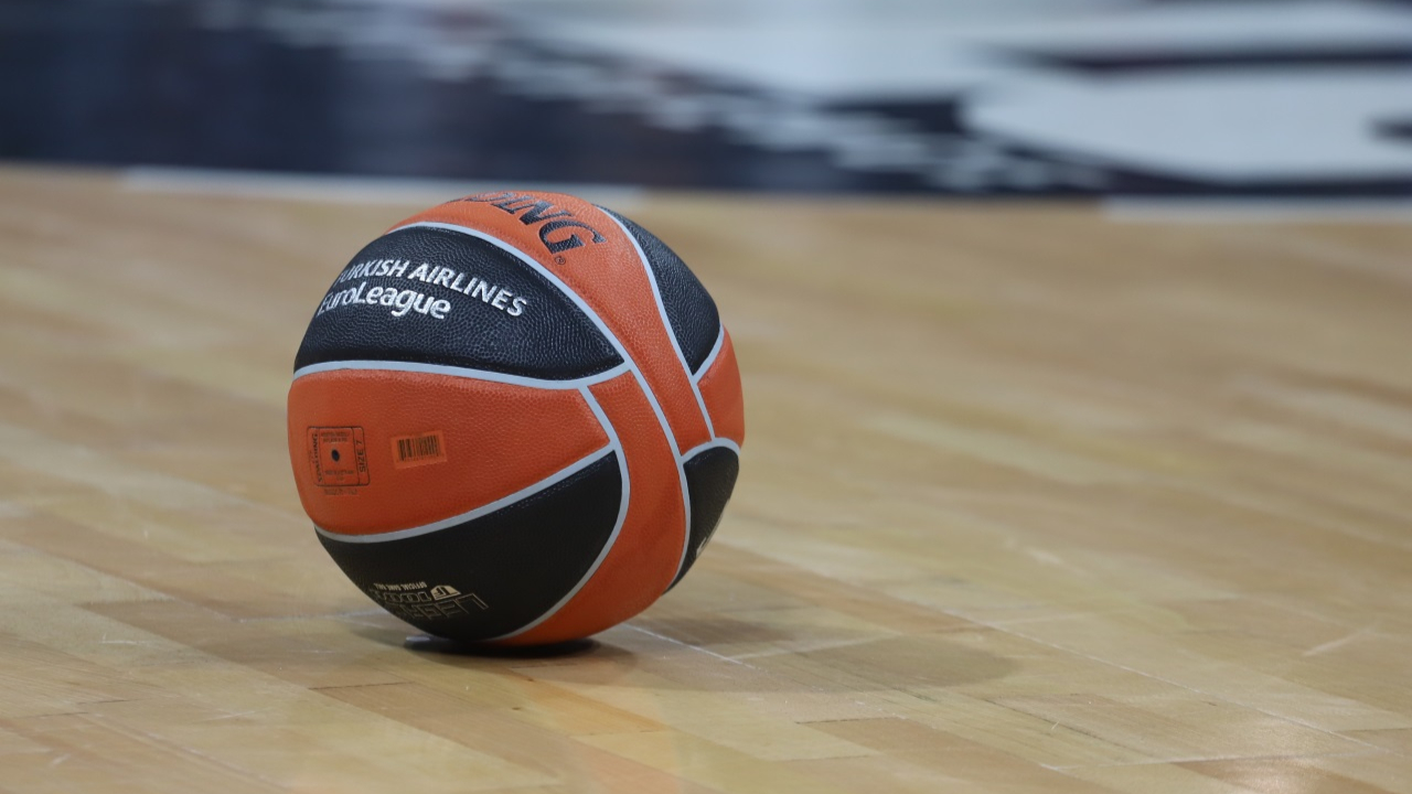 Basketball : La JA Vichy rejoint les playoffs de Pro B en surclassant le Poitiers Basket Basketball : La JA Vichy rejoint les playoffs de Pro B en surclassant le Poitiers Basket