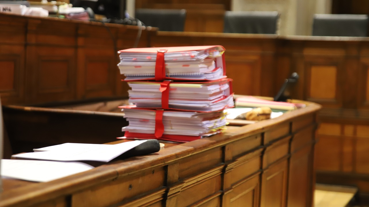 Casses de bijouteries : lourdes peines jusqu&rsquo;&agrave; 12 ans, deux accus&eacute;s finalement blanchis aux assises de Riom