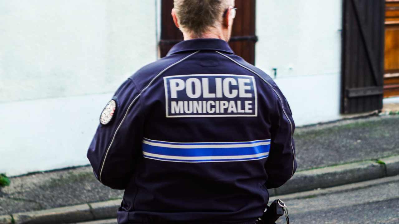Cébazat : un homme interpellé après une exhibition sexuelle dans sa voiture Cébazat : un homme interpellé après une exhibition sexuelle dans sa voiture