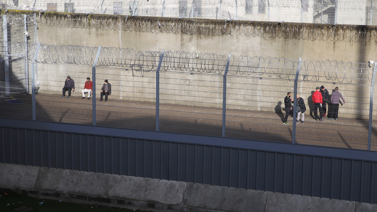 Centre pénitentiaire de Riom : trois jeunes condamnés après avoir passé à tabac un codétenu Centre pénitentiaire de Riom : trois jeunes condamnés après avoir passé à tabac un codétenu