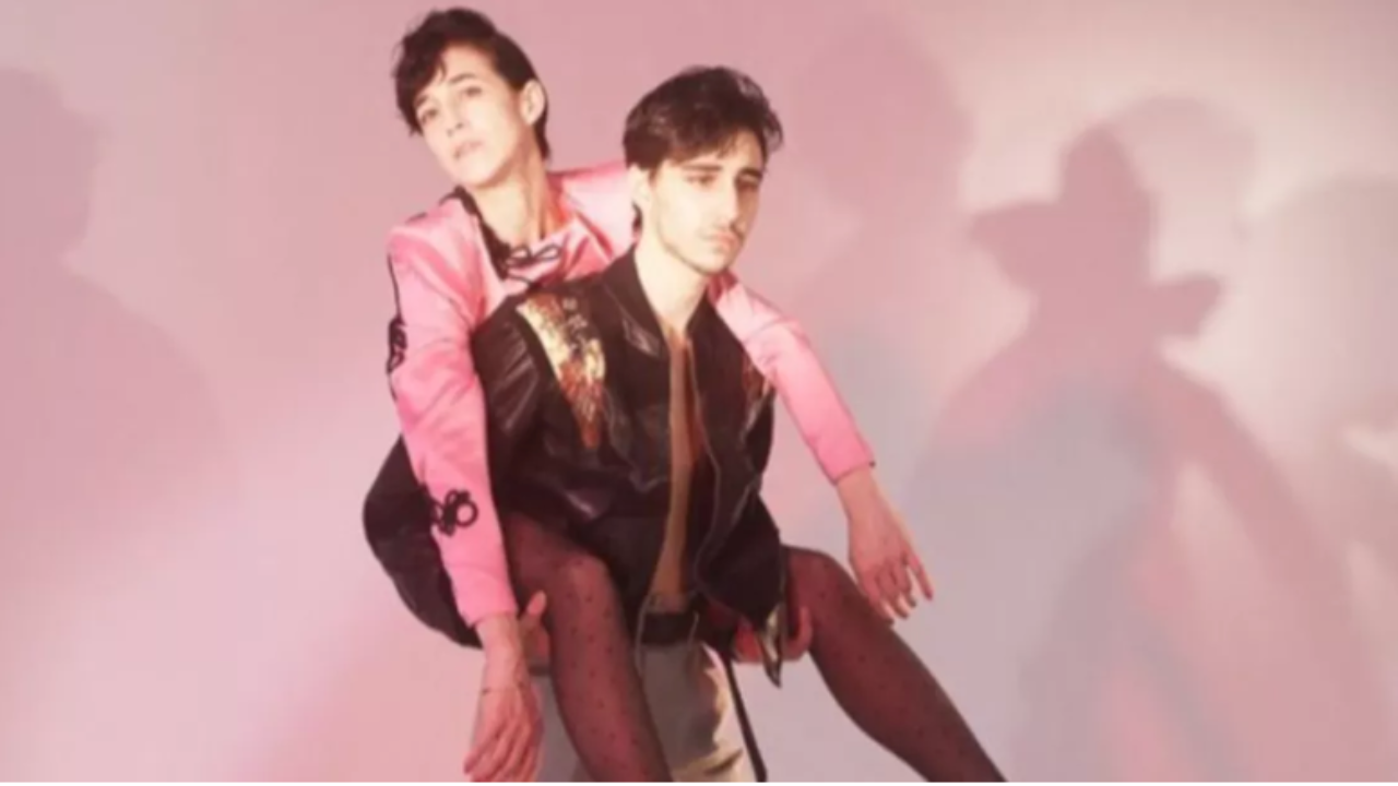 Charlotte Gainsbourg : Elle aurait un "rapport très dur" avec son fils Ben Charlotte Gainsbourg : Elle aurait un "rapport très dur" avec son fils Ben