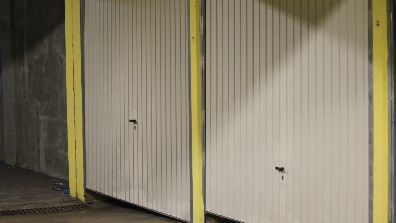 Clermont-Ferrand : deux hommes jugés pour une vingtaine de vols dans des garages du quartier de La Glacière