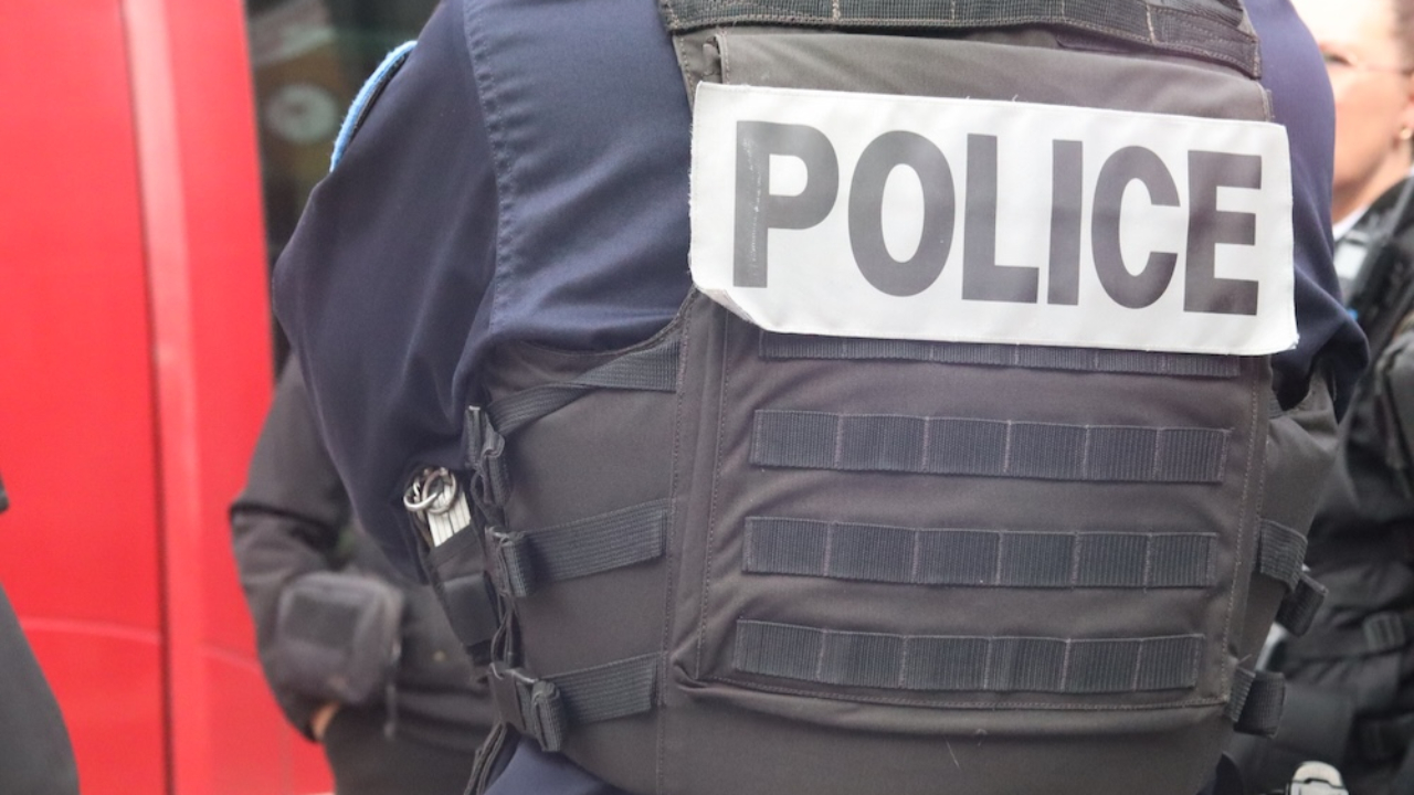 Clermont-Ferrand : il se frottait aux femmes dans le tramway depuis cet été, un suspect interpellé Clermont-Ferrand : il se frottait aux femmes dans le tramway depuis cet été, un suspect interpellé