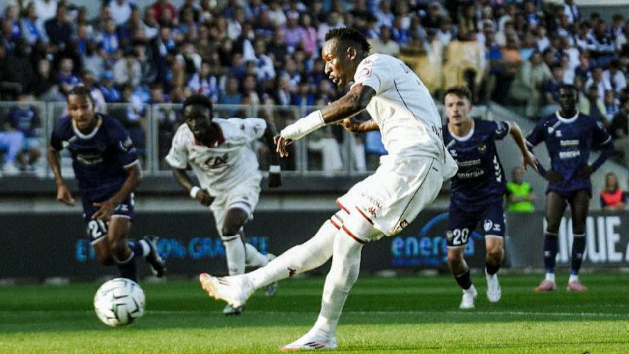 Dunkerque-Clermont Foot : les Auvergnats ramènent un bon point du Nord (2-2) Dunkerque-Clermont Foot : les Auvergnats ramènent un bon point du Nord (2-2)