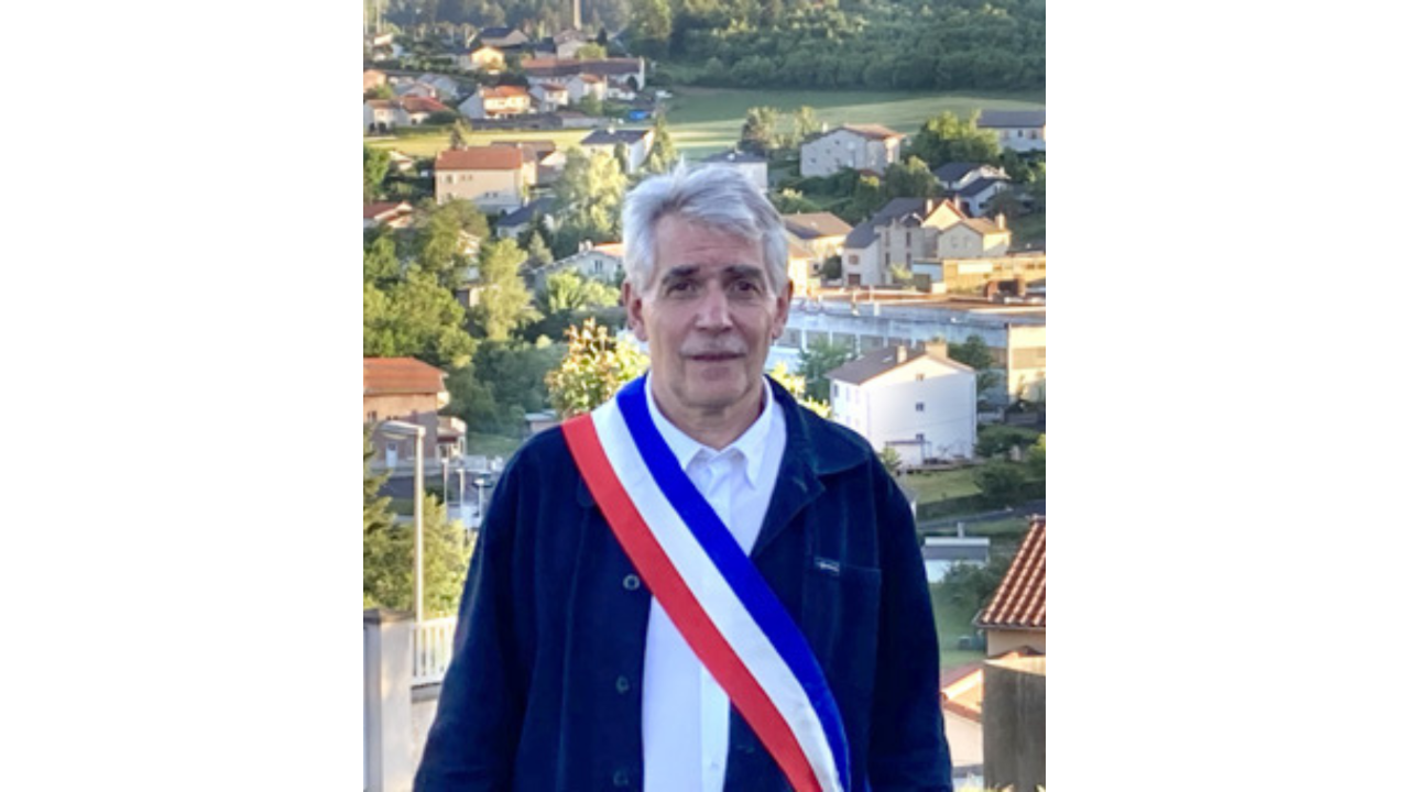 En randonnée au Puy-de-Dôme, le maire d'Yssingeaux meurt brutalement En randonnée au Puy-de-Dôme, le maire d'Yssingeaux meurt brutalement