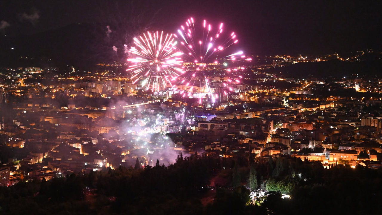 Fête nationale : le feu d'artifice de Clermont-Ferrand reporté face au risque d'incendie Fête nationale : le feu d'artifice de Clermont-Ferrand reporté face au risque d'incendie