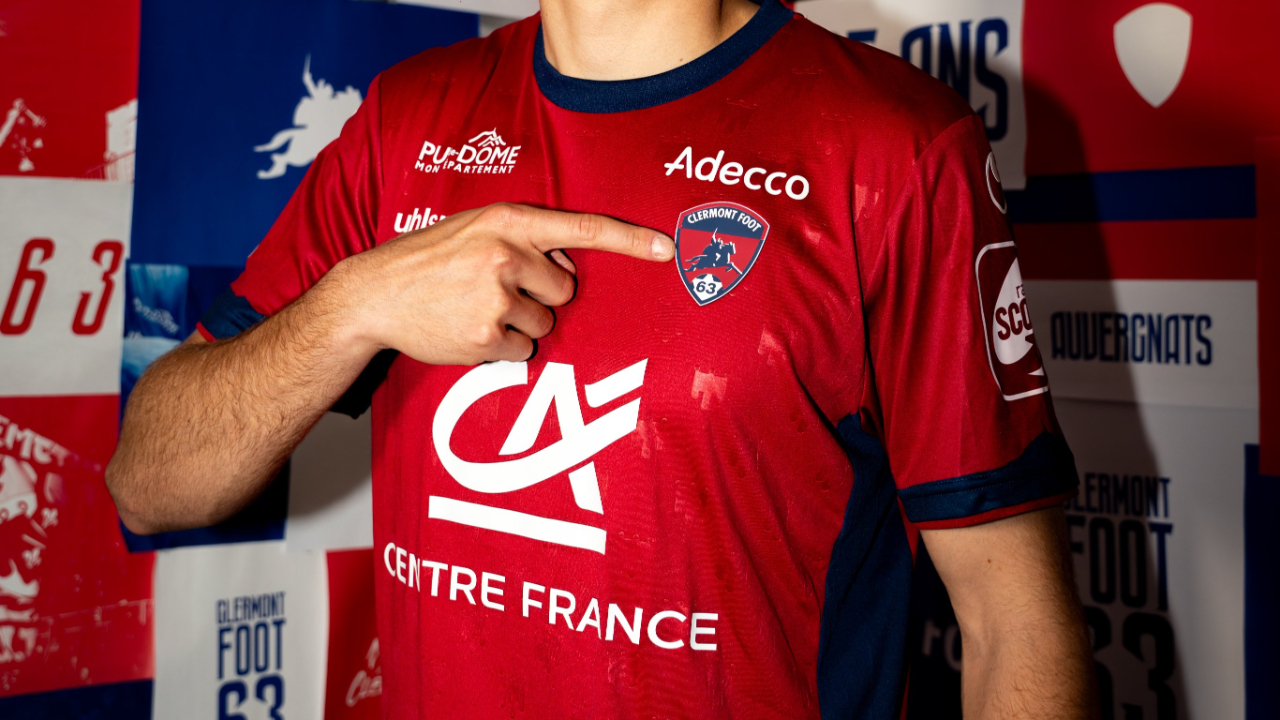 Football : le Clermont Foot 63 annonce la fin de la collaboration avec son équipementier et dévoile son successeur Football : le Clermont Foot 63 annonce la fin de la collaboration avec son équipementier et dévoile son successeur