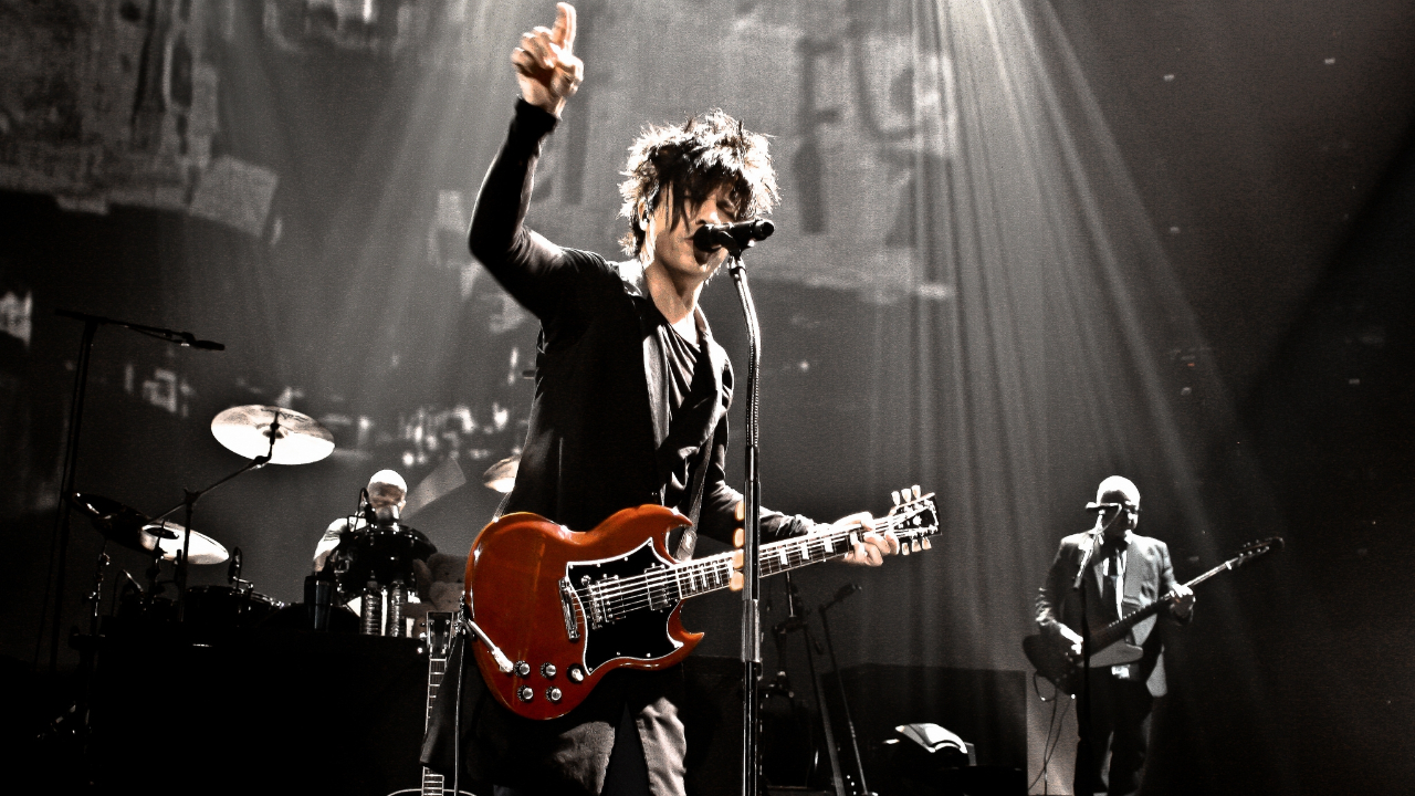 Indochine vexé de ne pas être aux JO ? Nicola Sirkis répond Indochine vexé de ne pas être aux JO ? Nicola Sirkis répond