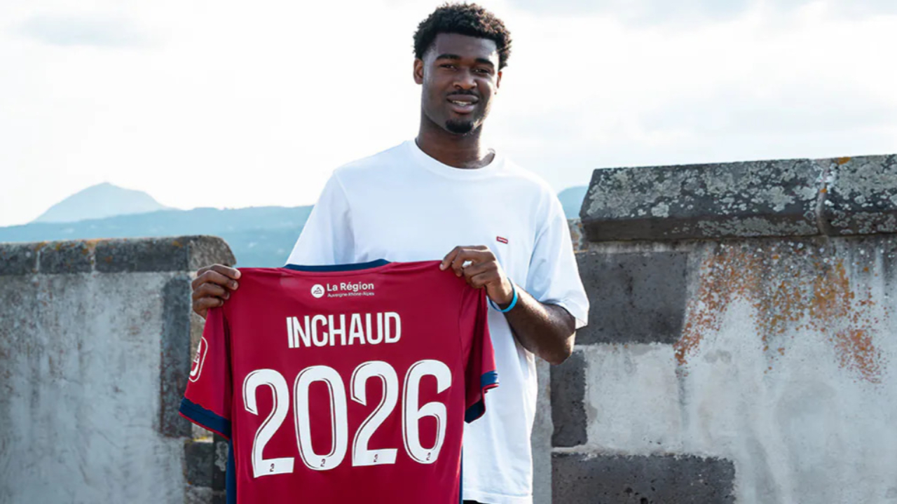 Le Clermont Foot 63 se sépare d’un attaquant à une semaine de la fin du mercato Le Clermont Foot 63 se sépare d’un attaquant à une semaine de la fin du mercato