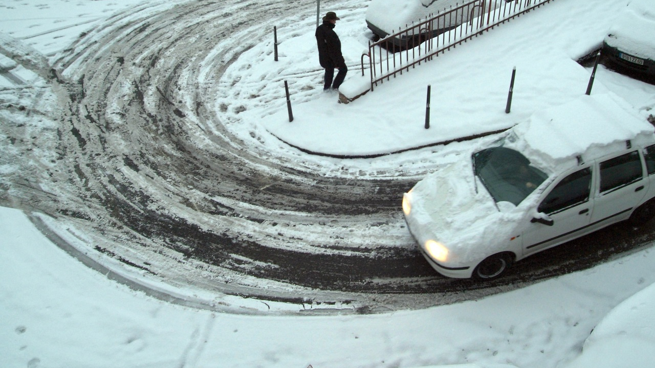 Le Puy-de-Dôme bascule en vigilance orange neige–verglas