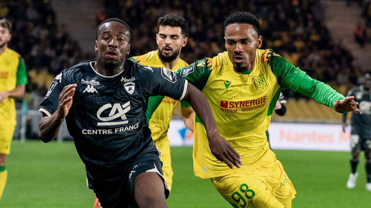 Ligue 2 : Clermont Foot toujours sans victoire apr&egrave;s 11 journ&eacute;es, un &eacute;norme rat&eacute; emp&ecirc;che l'exploit &agrave; Nantes