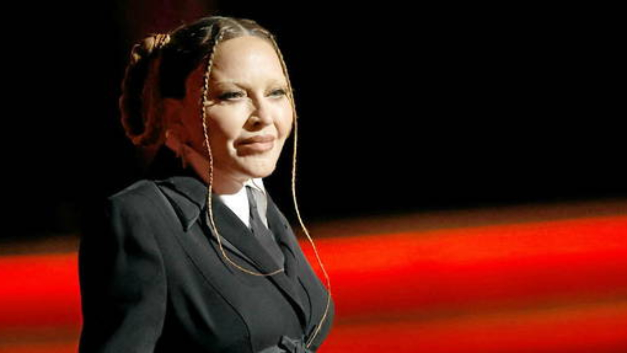 Madonna ne prend pas soin d'elle selon ses proches. Madonna ne prend pas soin d'elle selon ses proches.