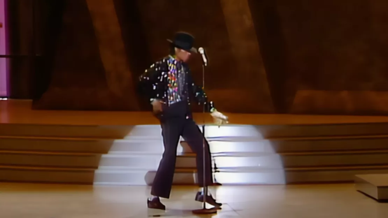 Michael Jackson : cet accessoire mis aux enchères pour 60.000 euros ! Michael Jackson : cet accessoire mis aux enchères pour 60.000 euros !