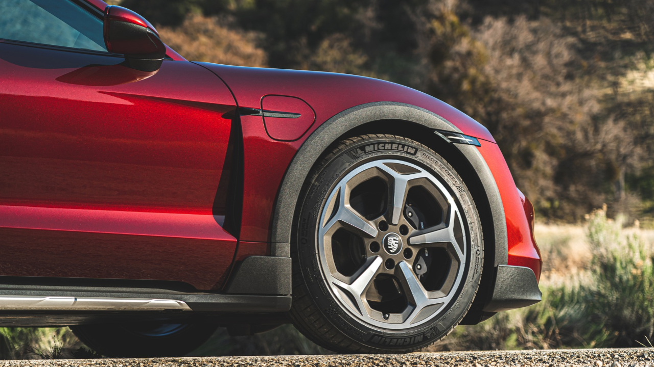 Michelin annonce la production d'un pneu sans pétrole Michelin annonce la production d'un pneu sans pétrole