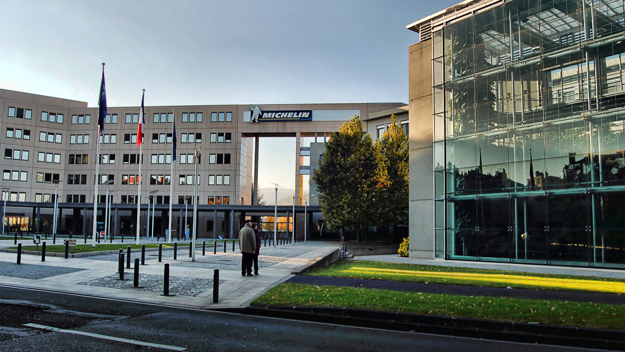 Michelin : des ventes en légère hausse depuis le début de l'année Michelin : des ventes en légère hausse depuis le début de l'année