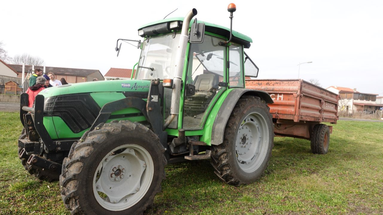 Dans l'Allier (03), les blocages des agriculteurs reprennent dès ce mercredi à Yzeure Dans l'Allier (03), les blocages des agriculteurs reprennent dès ce mercredi à Yzeure