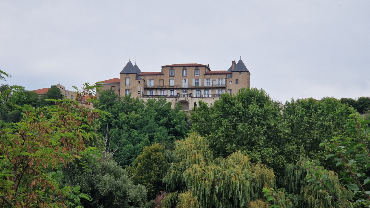 Municipales à Pont-du-Château : Chrisophe Cescut en tête du 1er tour et tous les candidats se maintiennent Municipales à Pont-du-Château : Chrisophe Cescut en tête du 1er tour et tous les candidats se maintiennent
