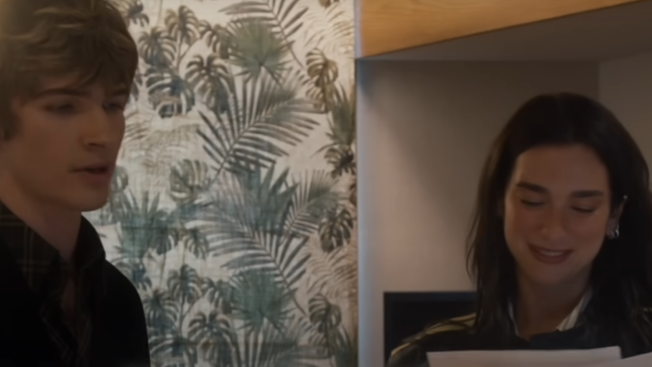 Pierre de Maere et Dua Lipa unissent leurs voix sur "These Walls" Pierre de Maere et Dua Lipa unissent leurs voix sur "These Walls"