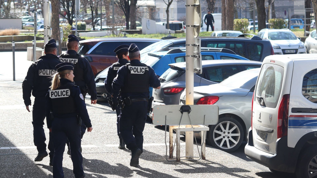 Puy-de-Dôme : face au désarroi des maires, un nouveau plan pour lutter contre la délinquance du quotidien Puy-de-Dôme : face au désarroi des maires, un nouveau plan pour lutter contre la délinquance du quotidien