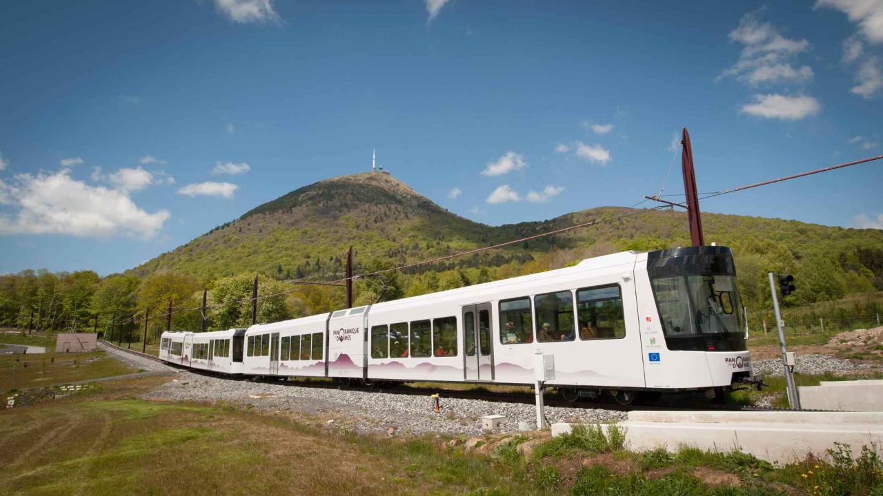 Puy-de-Dôme : Le panoramique des Dômes ferme ses portes pour cause de maintenance Puy-de-Dôme : Le panoramique des Dômes ferme ses portes pour cause de maintenance