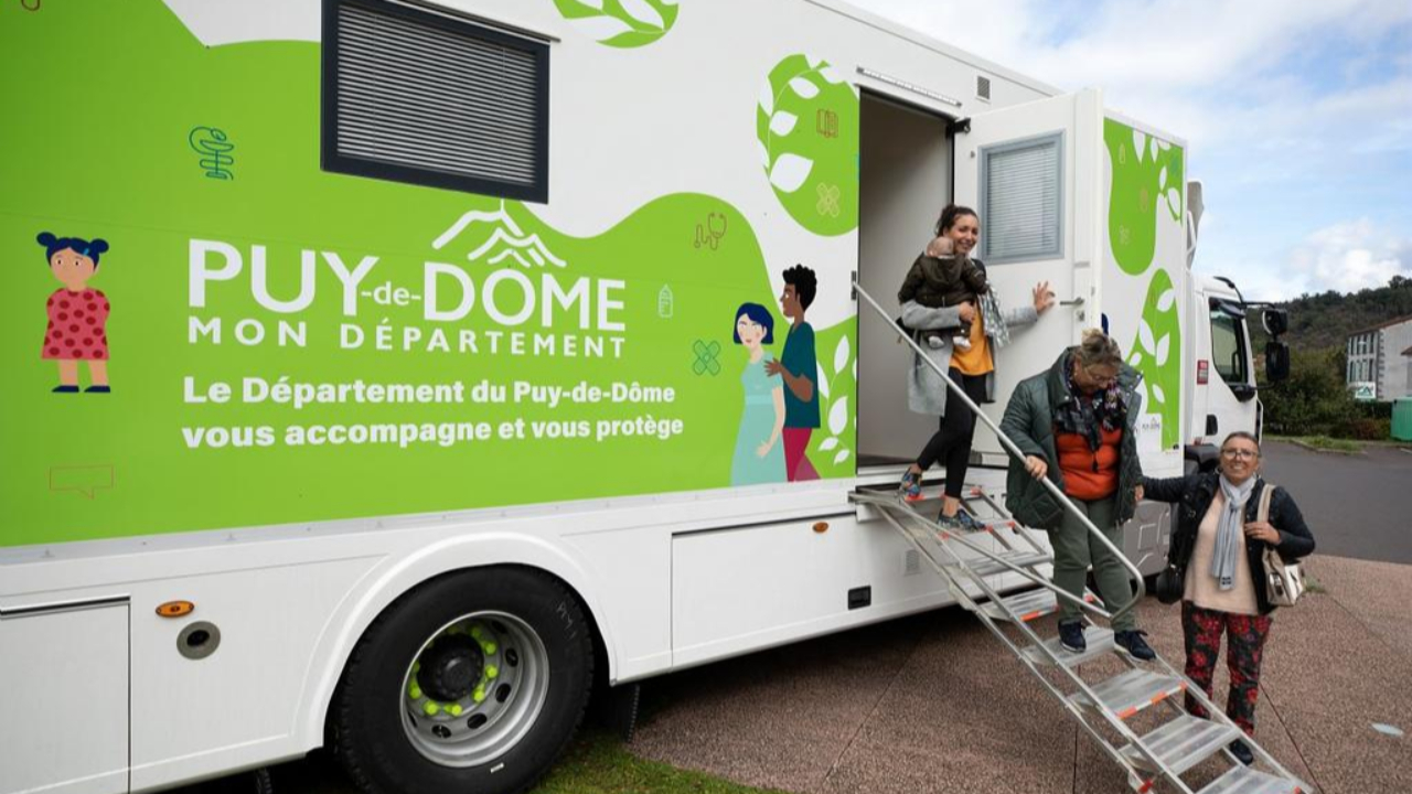 Puy-de-Dôme : Un bus santé vient en aide aux populations rurales Puy-de-Dôme : Un bus santé vient en aide aux populations rurales