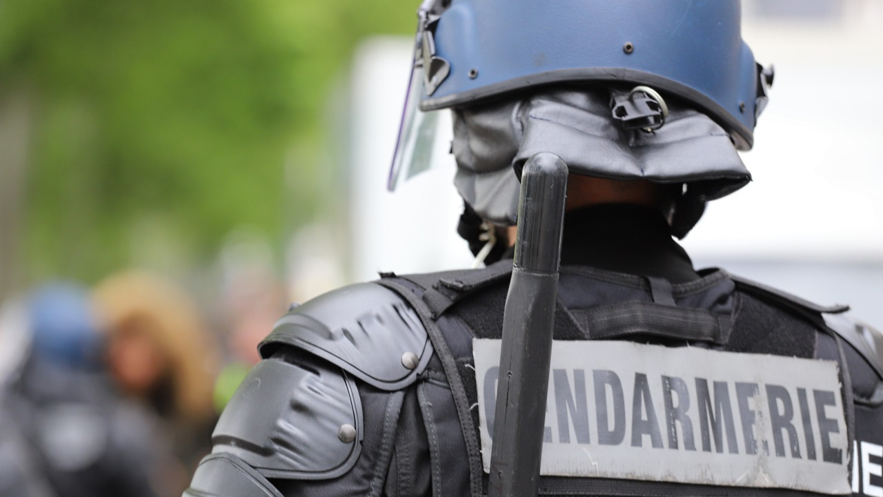 Puy-de-Dôme : un homme condamné pour avoir voulu "en découdre" avec les gendarmes Puy-de-Dôme : un homme condamné pour avoir voulu "en découdre" avec les gendarmes