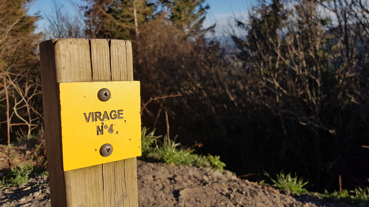 Puy-de-Dôme : un randonneur de 64 ans décède sur le chemin des Muletiers Puy-de-Dôme : un randonneur de 64 ans décède sur le chemin des Muletiers