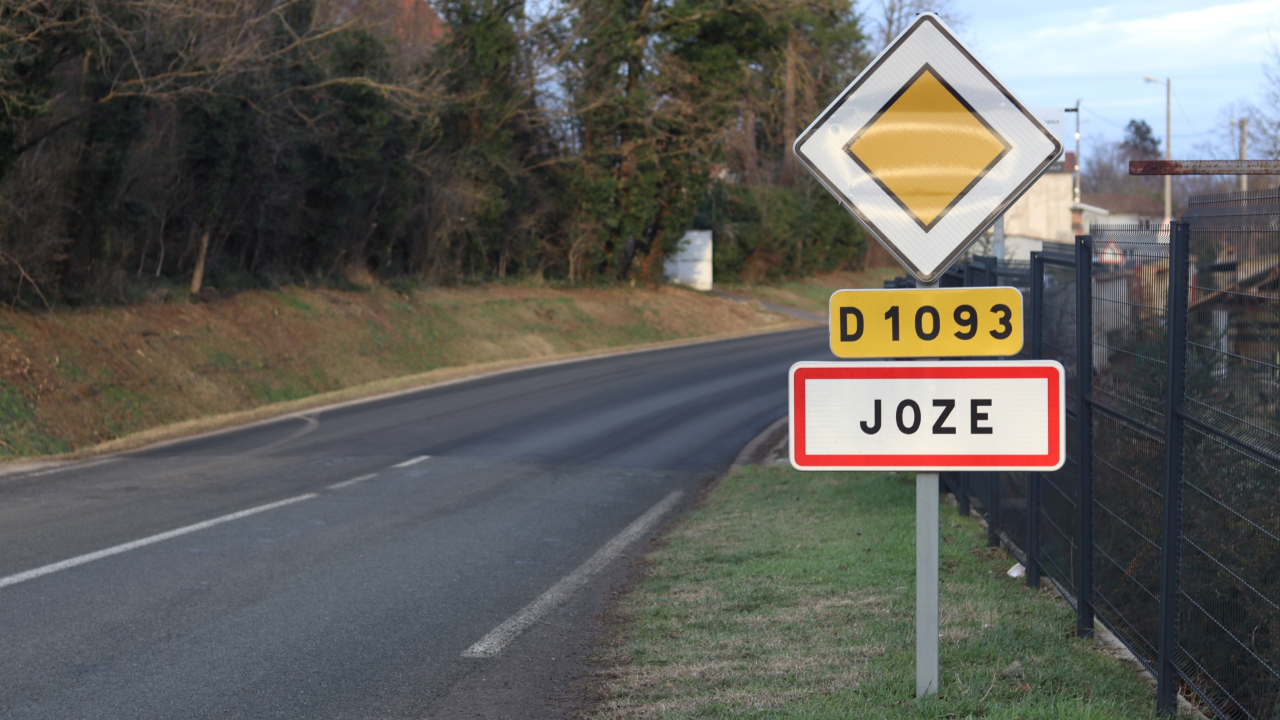 Puy-de-Dôme : un trentenaire et un enfant de huit ans meurent dans un accident à Joze Puy-de-Dôme : un trentenaire et un enfant de huit ans meurent dans un accident à Joze