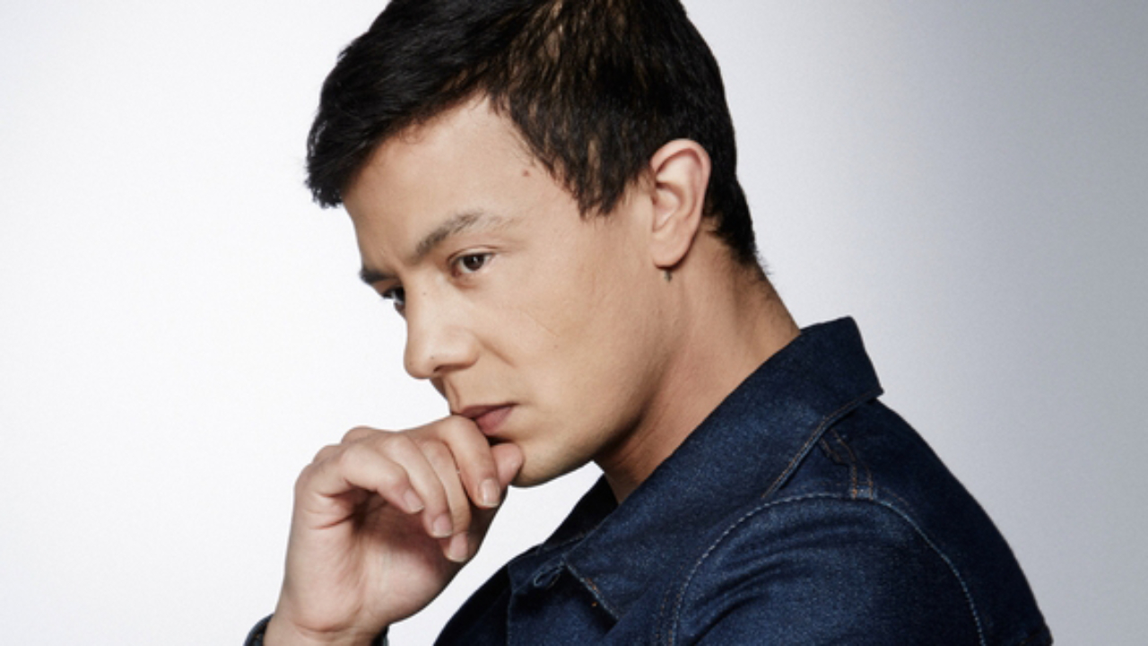 Rencontre avec Amine, artiste de la tournée « I gotta feeling » qui revient sur les tubes des années 2000