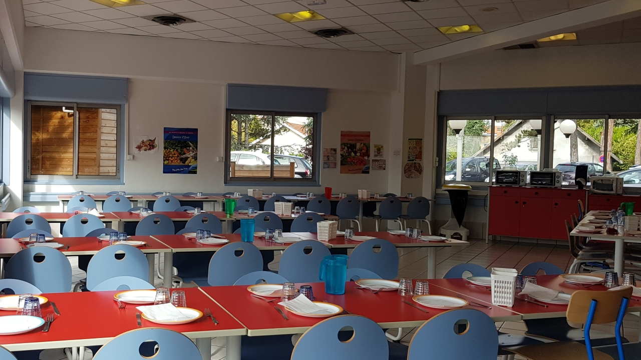 Rentrée 2025 : le Département de l’Allier mise sur le “bien manger” pour la réussite des collégiens