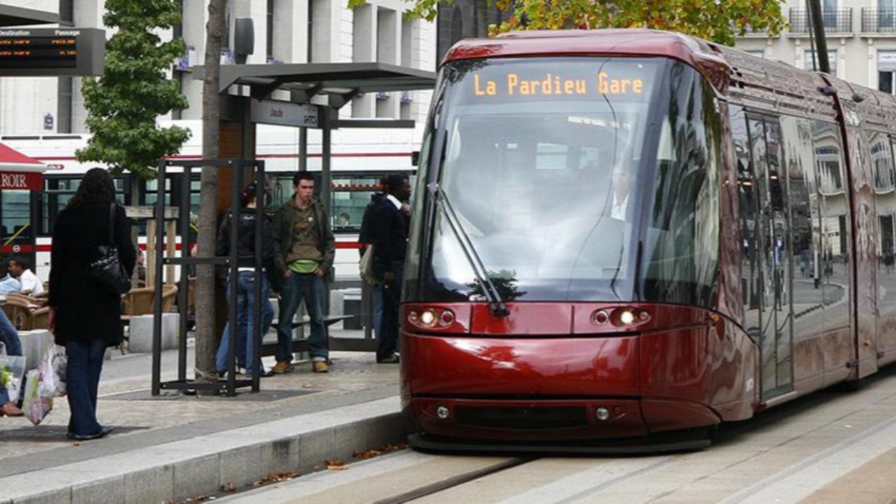 Tramway à Clermont-Ferrand : circulation interrompue lundi et mardi sur certaines sections Tramway à Clermont-Ferrand : circulation interrompue lundi et mardi sur certaines sections