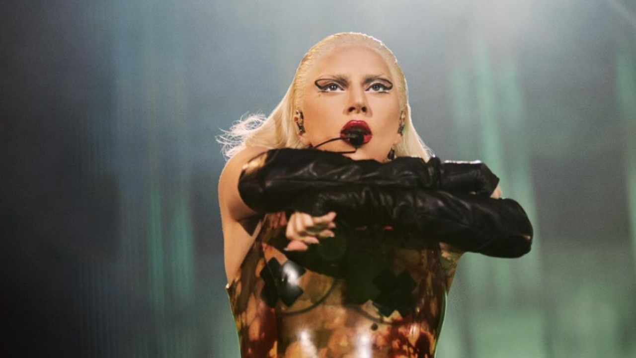 Un tour de magie signé Lady Gaga : la chanteuse dévoile son nouveau clip "Abracadabra"  aux Grammys !