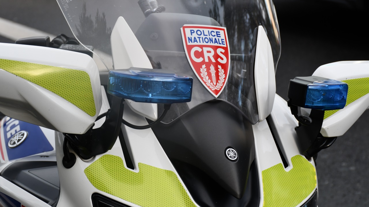 Un VTC&nbsp;roule &agrave; 126 km/h au lieu de 50 pr&egrave;s de Clermont-Ferrand : le contr&ocirc;le r&eacute;serve une autre surprise aux policiers