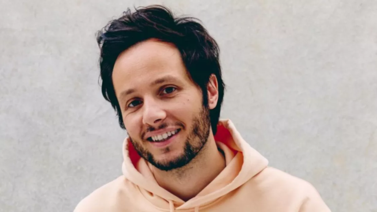 Vianney prank des fans au Musée Grévin ! Vianney prank des fans au Musée Grévin !